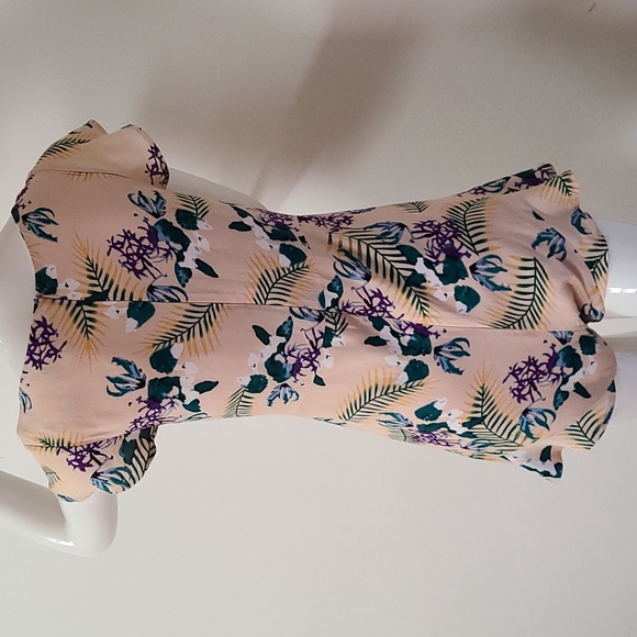 For love and lemons floral romper summer vacation beach - Picture 5 of 13